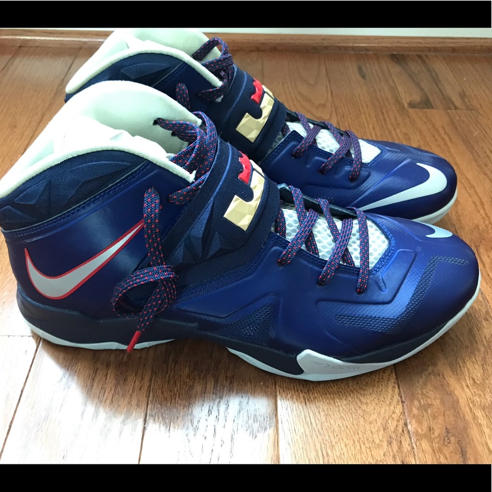 🔥Preowned Nike Zoom Soldier 7. LeBron men’s sz 13